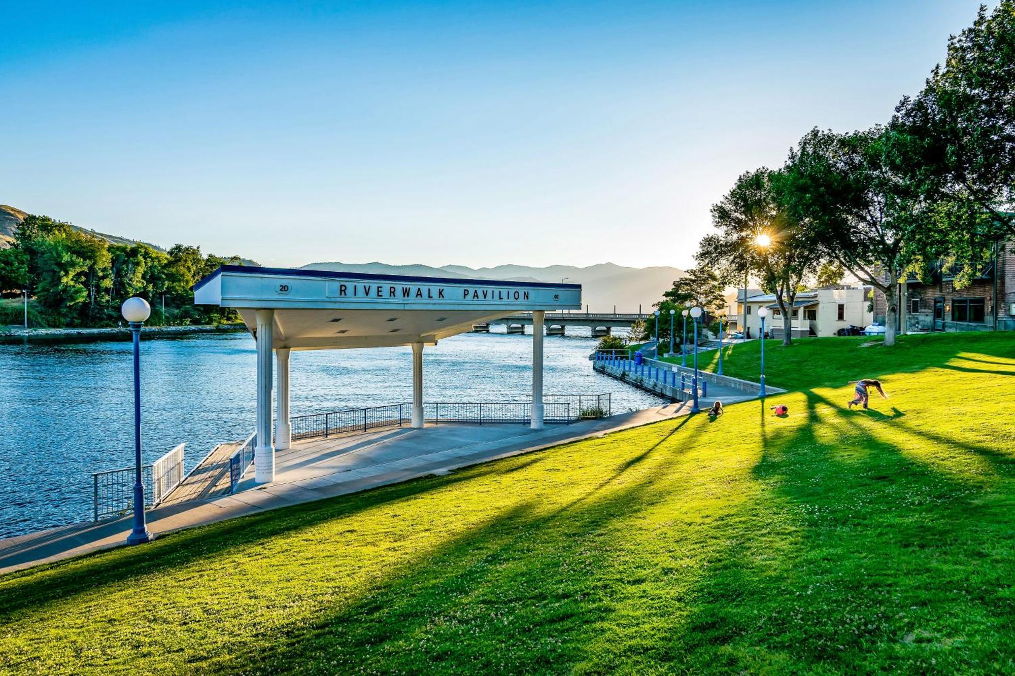 Chelan Resort Suites: Comfort By The Lake #201 Eksteriør bilde